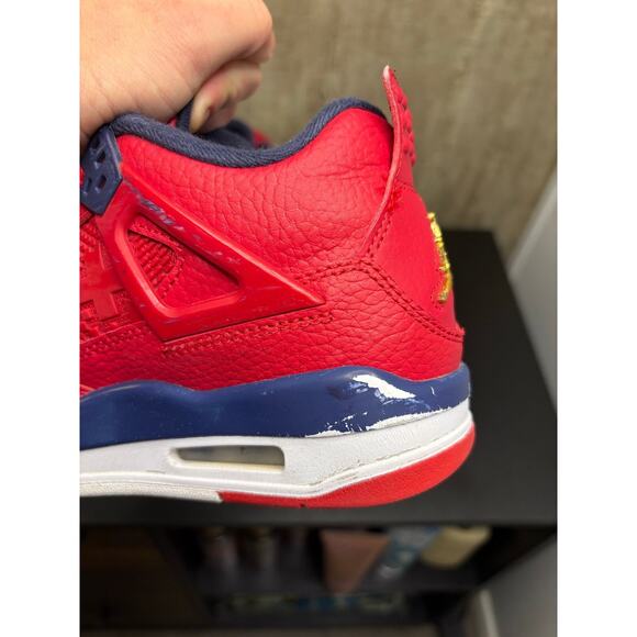 SZ 4y - Jordan Fiba 4 - Like New w/ replacement box, minor defects - Picture 7 of 7